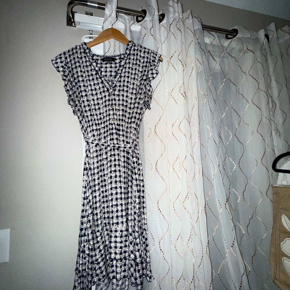 Papillon Black and White Women's Top - Picture 2 of 3